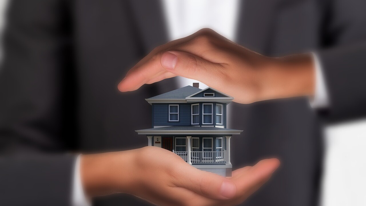 Domek w dłoni - Oferta ubezpieczenia nieruchomości